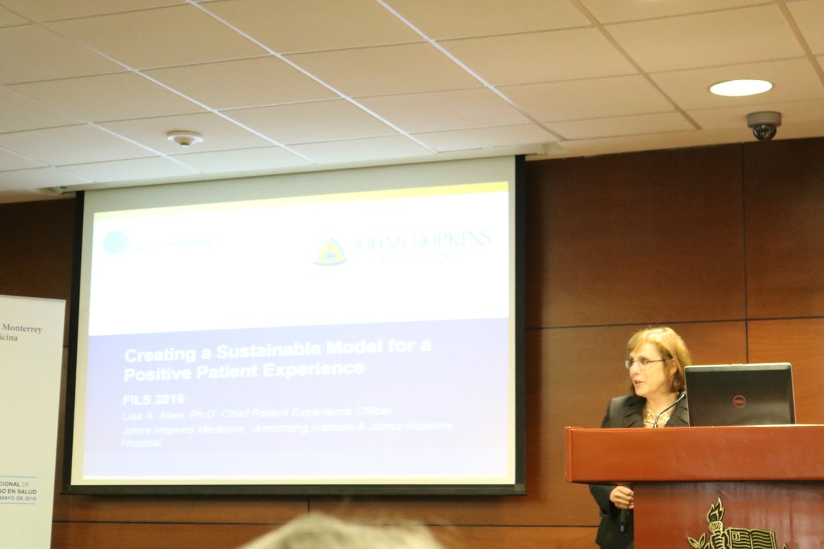 cinthya_ayerim's tweet photo. "Curing without caring is not healing" Dra. Lisa Allen PhD Johns Hopkins #FILS2016 @TecdeMonterrey @HopkinsMedicine https://t.co/ztSl6HCalF