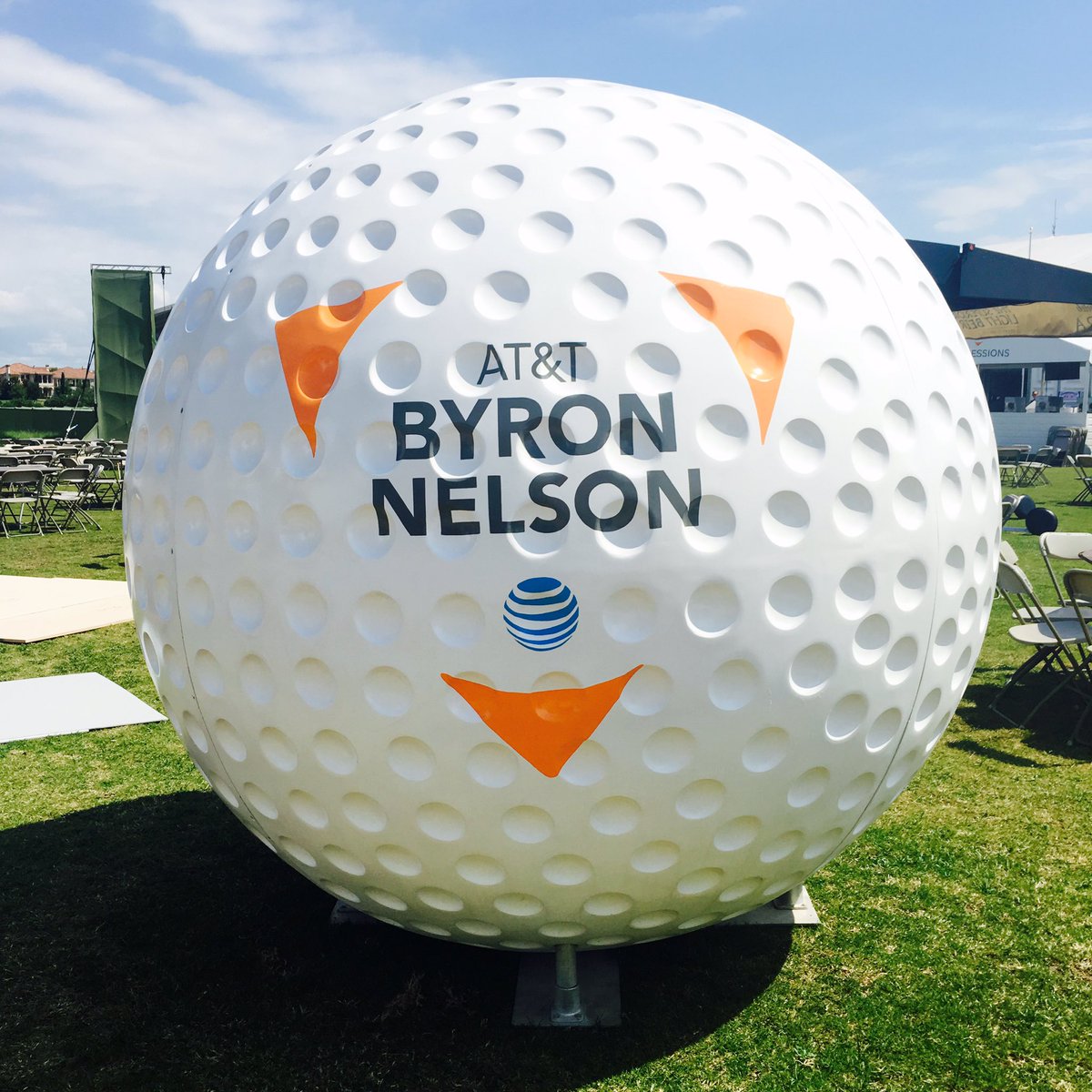 TopgolfDallas's tweet photo. HAPPY FRIDAY!! #CONTEST who wants to go the #ATTByronNelson ❓ RT this tweet for a chance to WIN two🎟! winner➡️ 2pm! https://t.co/lTzIoo0qQQ