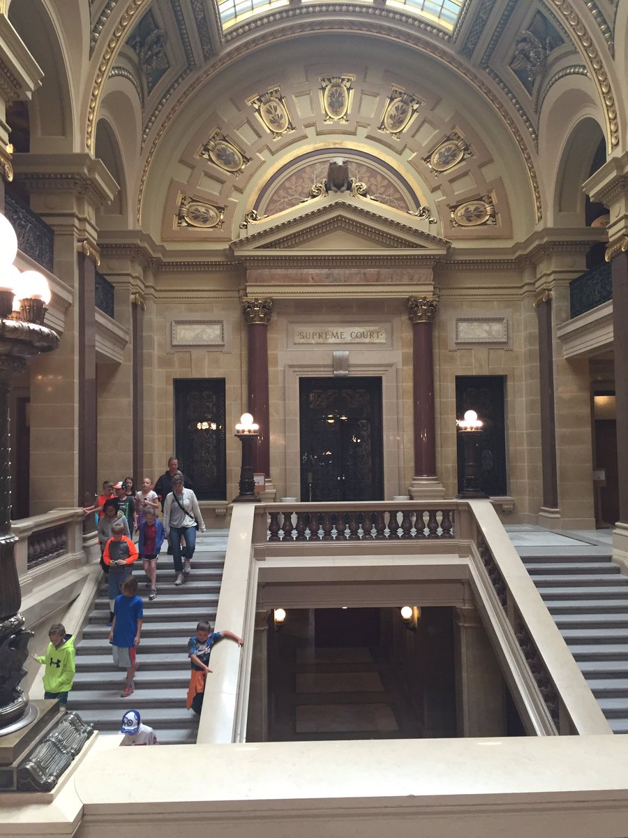 Ajanquart's tweet photo. Madison Pics. Supreme Court and Rotunda area. @WDPHemlockCreek @MsSchwankeWDP @Adernbach https://t.co/Gn19guryCD