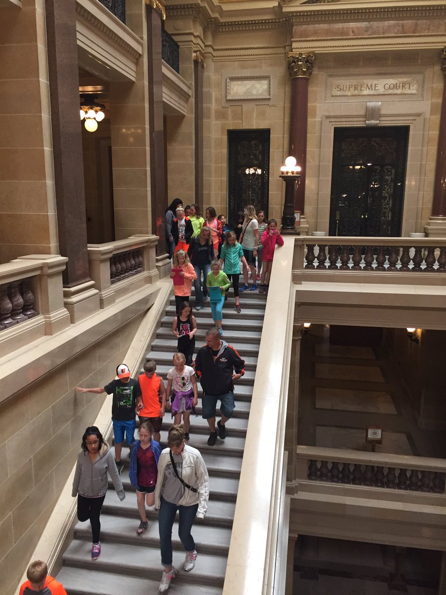 Ajanquart's tweet photo. Madison Pics. Supreme Court and Rotunda area. @WDPHemlockCreek @MsSchwankeWDP @Adernbach https://t.co/Gn19guryCD