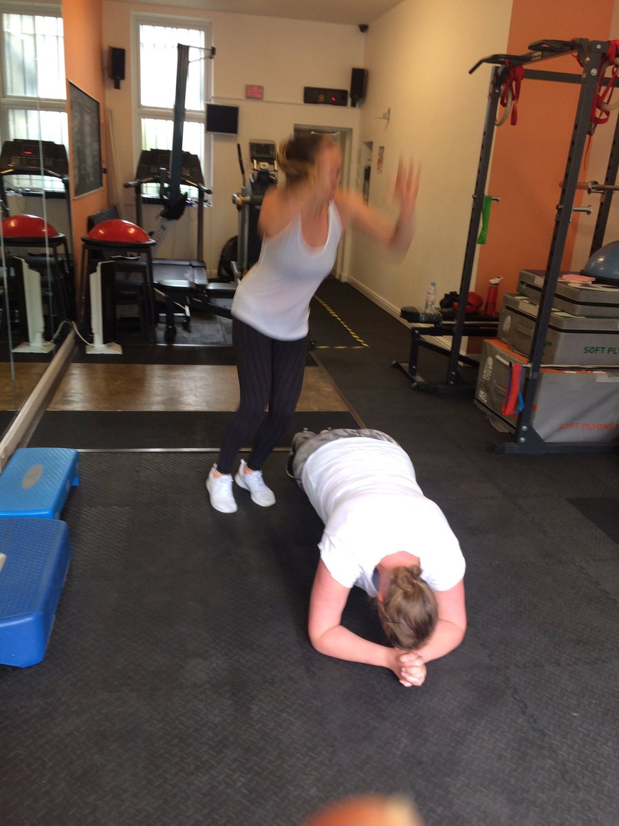 n4workout's tweet image. Incredibly busy week in the studio!Everyone making amazing progress! @Billiesyoga &amp;amp; Kay smashed it today #plankjumps