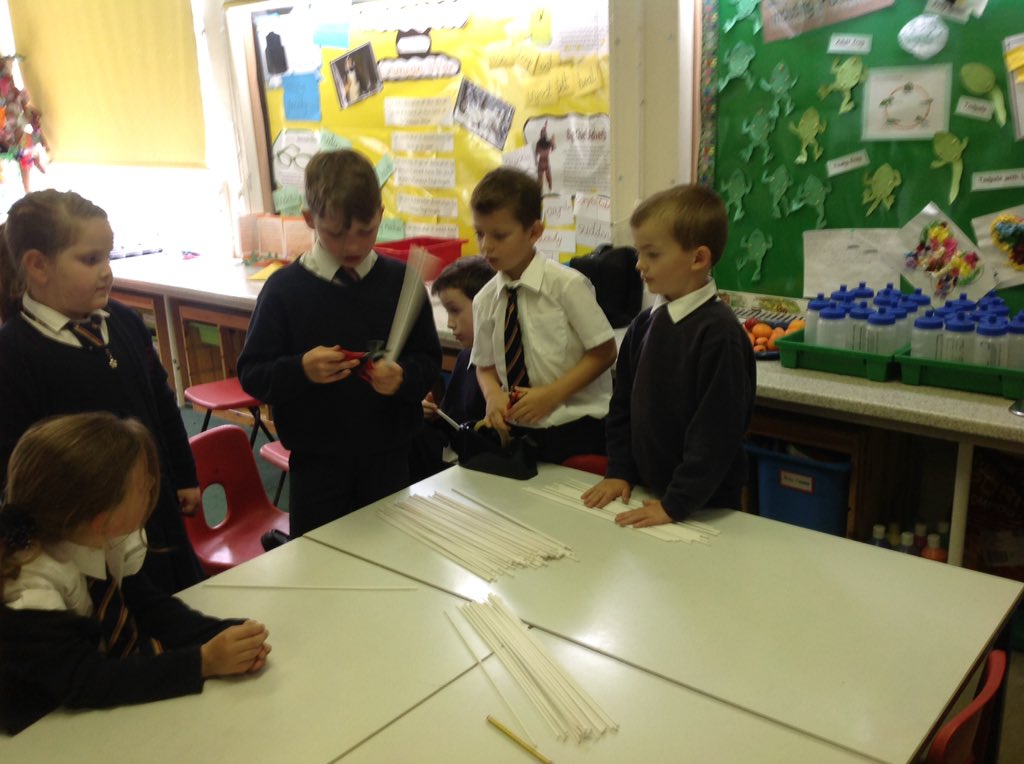 Y2StPetersRC's tweet photo. #Y6 support our budding #engineers with #bridgebuilding #HowManyStrawsDidYouUse? https://t.co/W8ZCzBQZnp