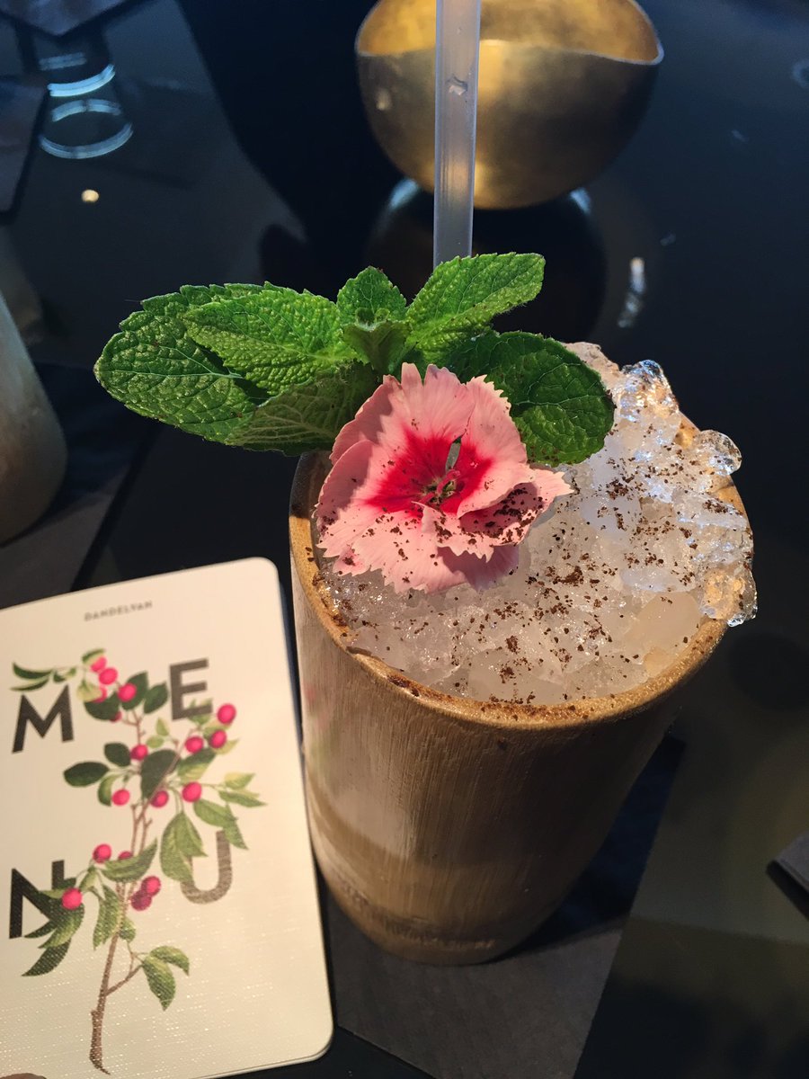 kateatnudge's tweet photo. Birthday cocktails @Dandelyan with #teamnudge https://t.co/Qtt4Kxk7VE
