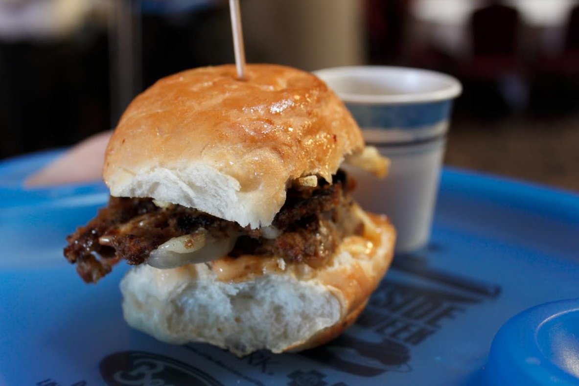 PGHNorthside's tweet photo. 2016 Northside Sandwich King- @YoungBrosBar w/ Meatloaf Sandwich. Runner Up- @scratchfandb w/ Pig Hill Banh Mi. #yum https://t.co/LAM8cV1OHt