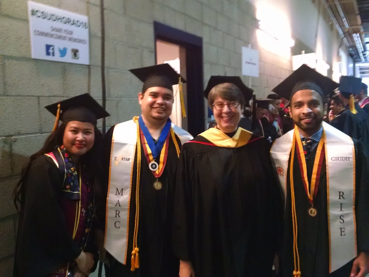 AnalyticalBB's tweet photo. So proud of my #2016chemgrad posse #2016CSUDHgrad @DominguezHills https://t.co/zo3Pdk1EvP