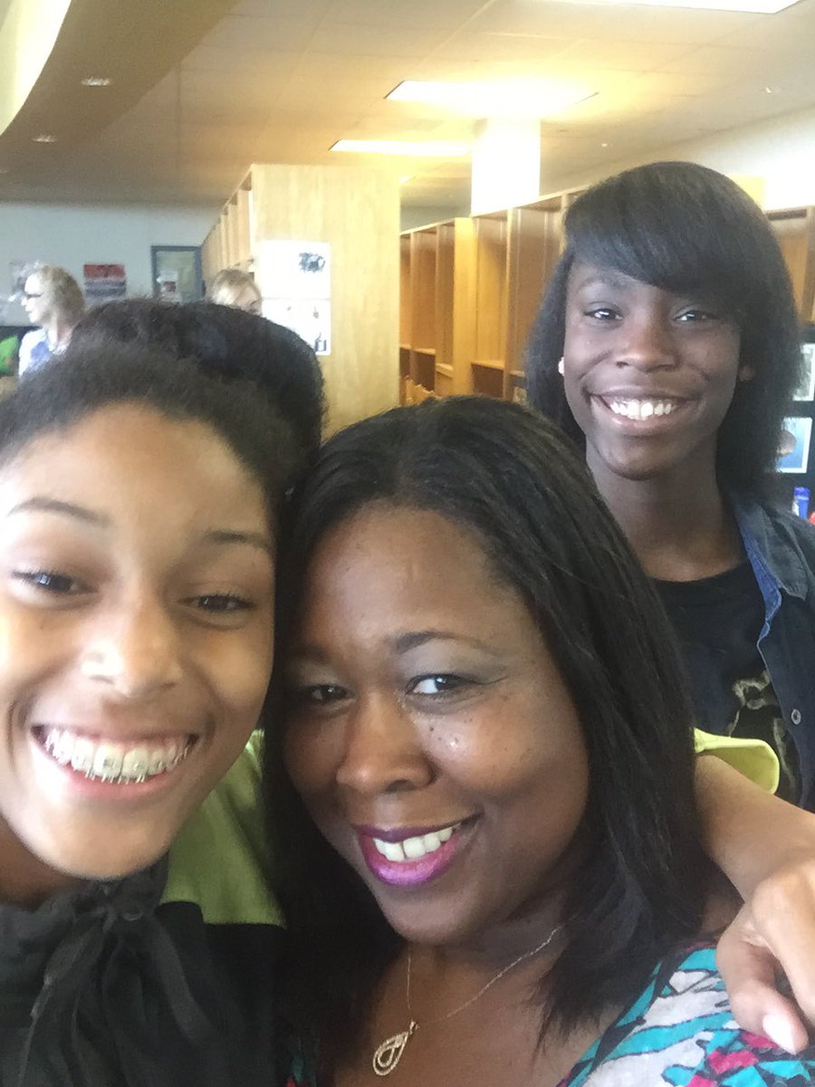 jazzy6710's tweet image. 8th Grade fun