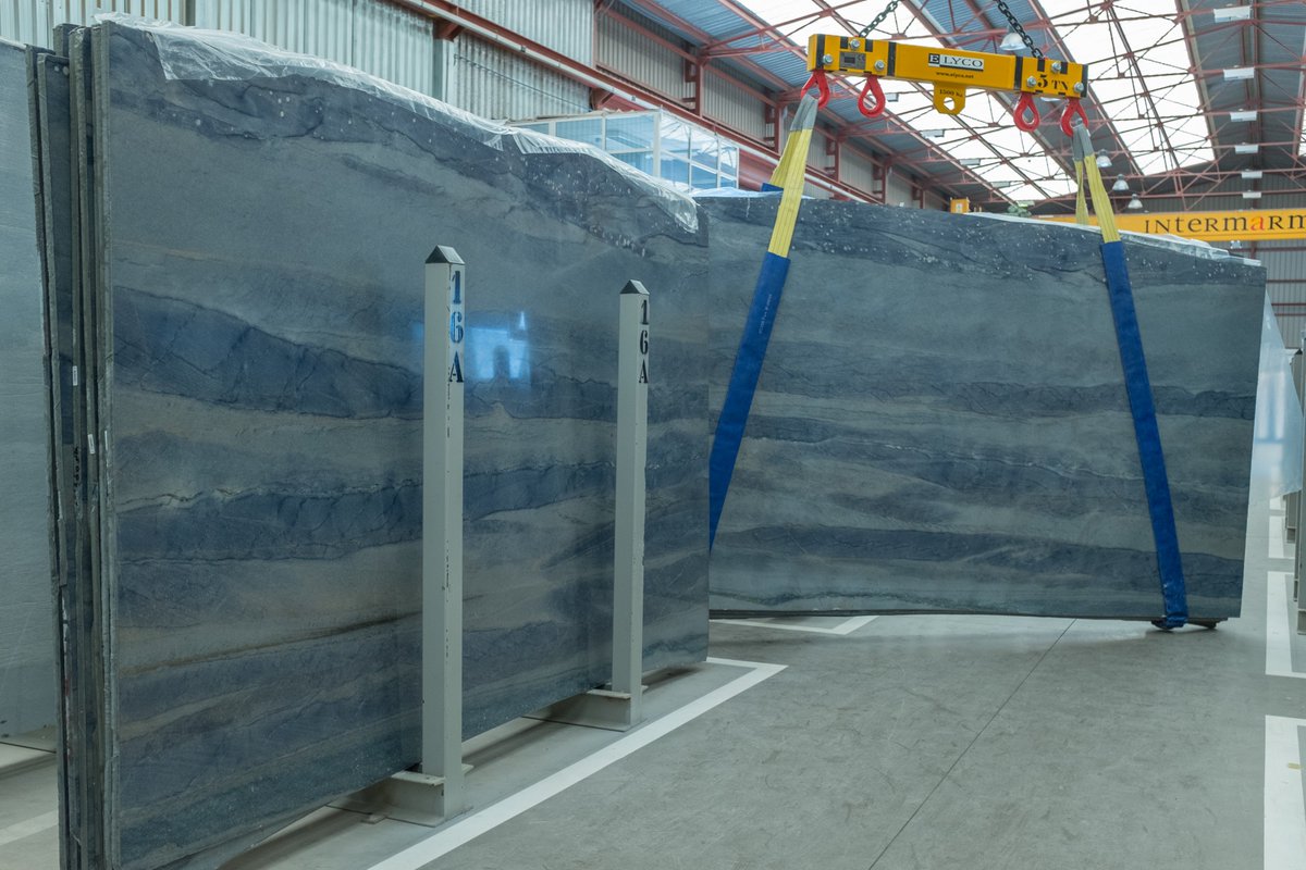 Intermarmor_'s tweet image. Blue Macauba quarzite 2cm slabs. 
#JustPolished Call or email for prices
#WeAreIntermarmor