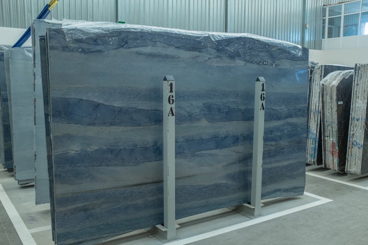 Intermarmor_'s tweet image. Blue Macauba quarzite 2cm slabs. 
#JustPolished Call or email for prices
#WeAreIntermarmor