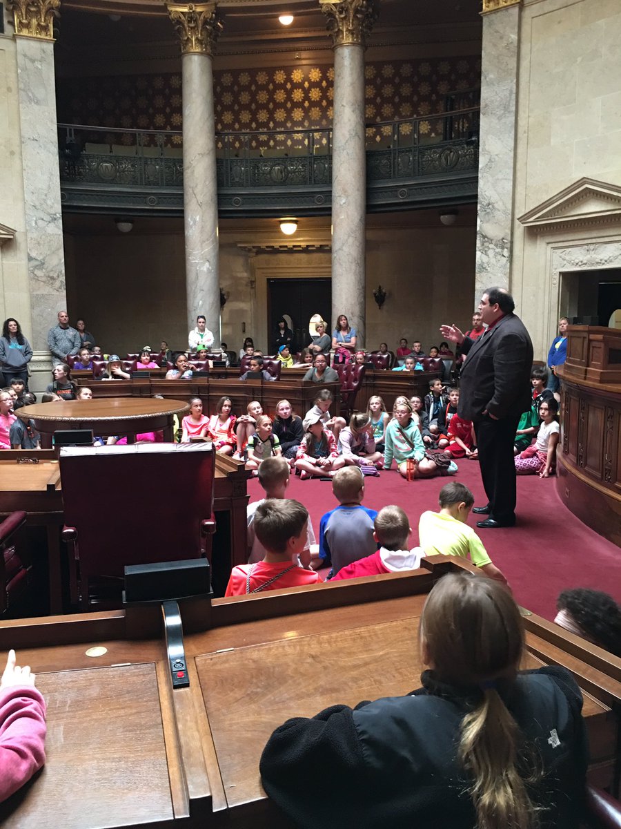 May4thTeacher's tweet photo. 4th grade learning about how state government works!
@Adernbach @Ajanquart @EmSocha @RachelLynnF @magschwank https://t.co/7gstBlTvNt