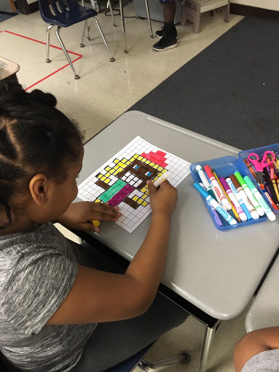 MrsGarrod3's tweet photo. Area robots @TheHornetsHive #d161learns https://t.co/0Y5B4blNUw