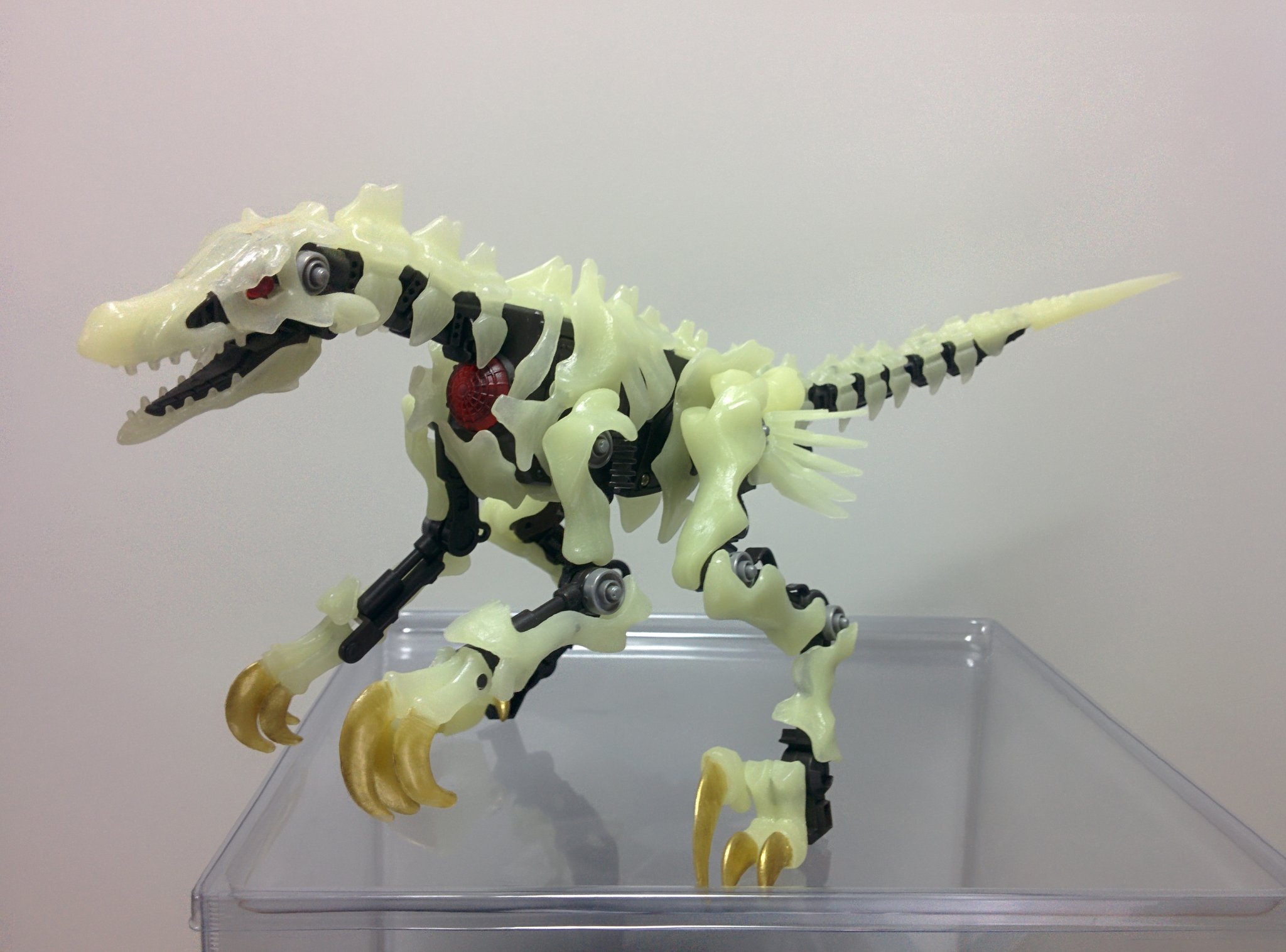 てなグッズや 新品未開封品 バイオメガラプトル グリアームド ゾイド