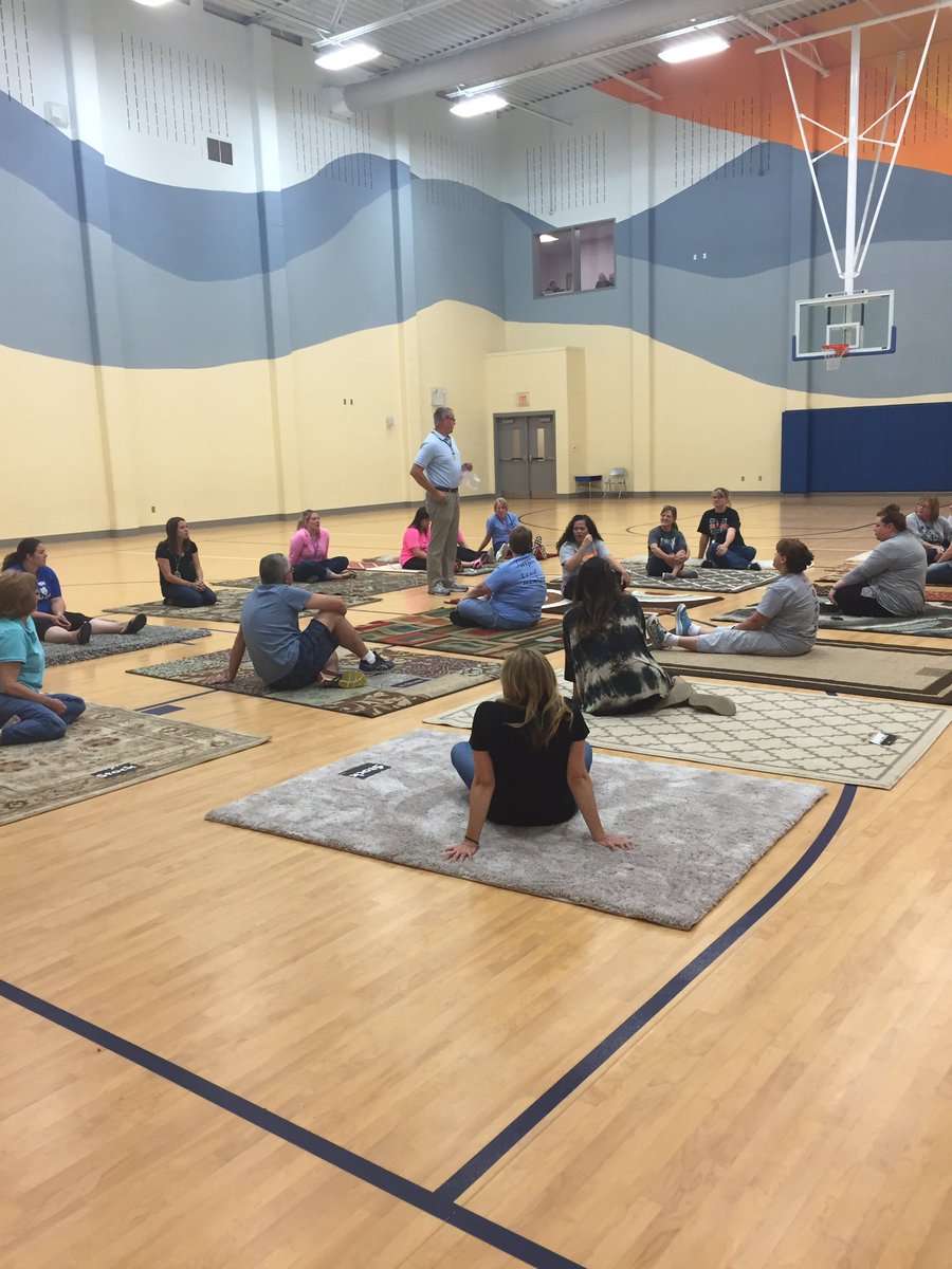 ketronelem's tweet photo. Winners of the Home Depot give-a-way enjoy their new classroom rugs. https://t.co/V5yw2R0eKA