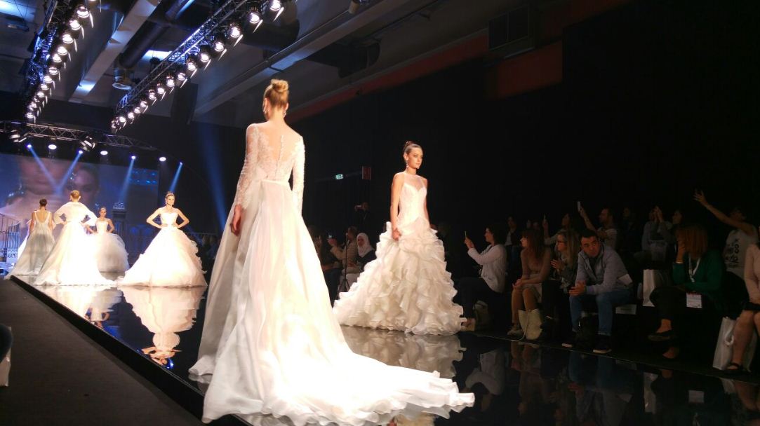 Scatti da #sposaitalia: oggi le sfilate di <a href="/EPolignano/">Elisabetta Polignano</a> <a href="/LangnerCouture/">PeterLangner Couture</a> <a href="/toiitalia/">Abiti da Sposa - Toi</a> #sposaitaliaemotions