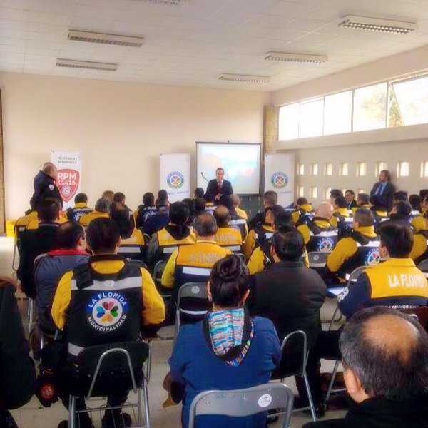 MuniLaFlorida's tweet photo. ¡Nos importa tu seguridad ante la delincuencia! ----->>> Capacitación a la "Dirección de Protección Ciudadana". https://t.co/qCaiuervZQ