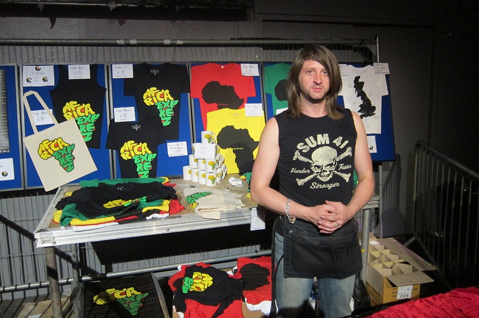 StreamKasts's tweet image. Inquest into Eagles Of Death Metal merch man's Bataclan death begins nme.com/news/eagles-of…