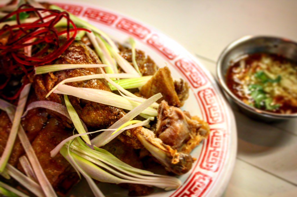 Crispy duck with spicy ginger lime nuoc mam "momma's fish sauce" <a href="/meconbistro/">Me. Con Bistro</a> 

#meconbistro #vietnamesefood