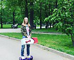 LTAtlanta's tweet photo. Звезда «Деффчонок» Галина Боб освоила гироскутер https://t.co/Xj34NY89Bf