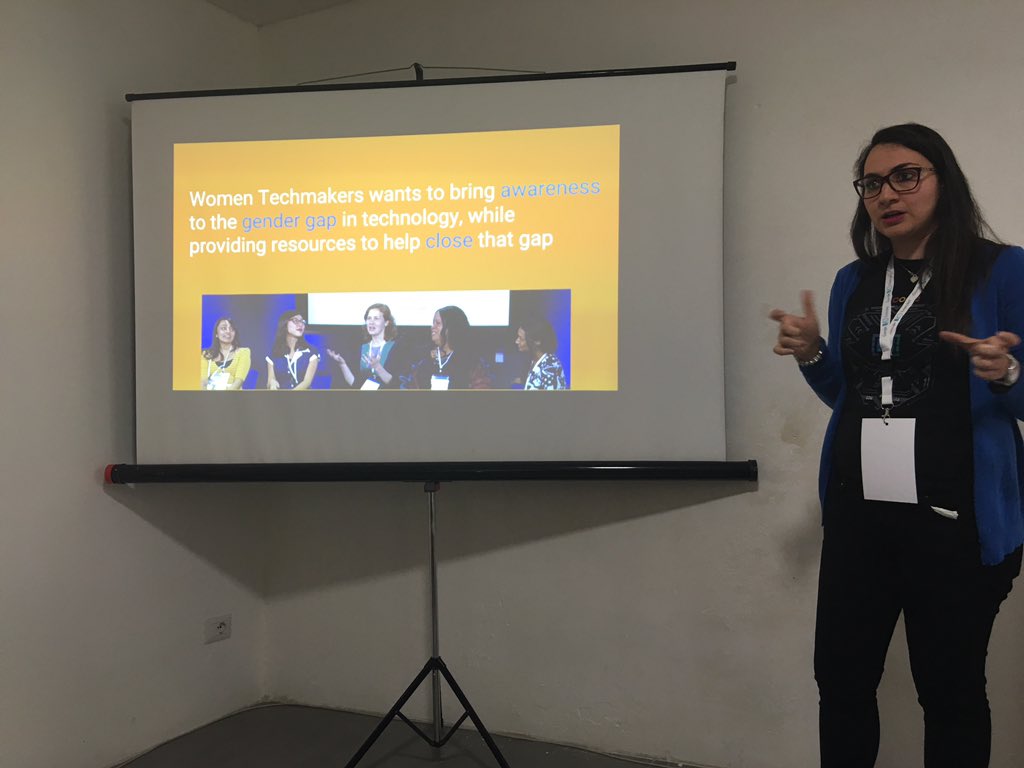 gdg_gela's tweet photo. Presentazione #wtm @WTMItalia al #IO2016 #ioextented #gdgGela https://t.co/KXlGgzYXS7