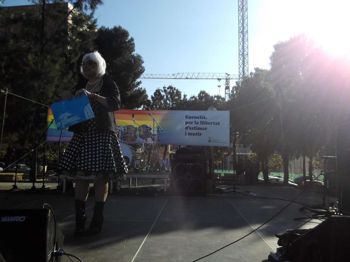 ramosibor's tweet photo. Comença #LGTBIQCornella https://t.co/CHLK1asED8