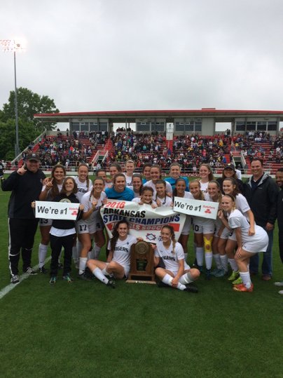 BHS_TigerPride's tweet photo. State Champions! #BHSTakestate https://t.co/32PpLvgmLB