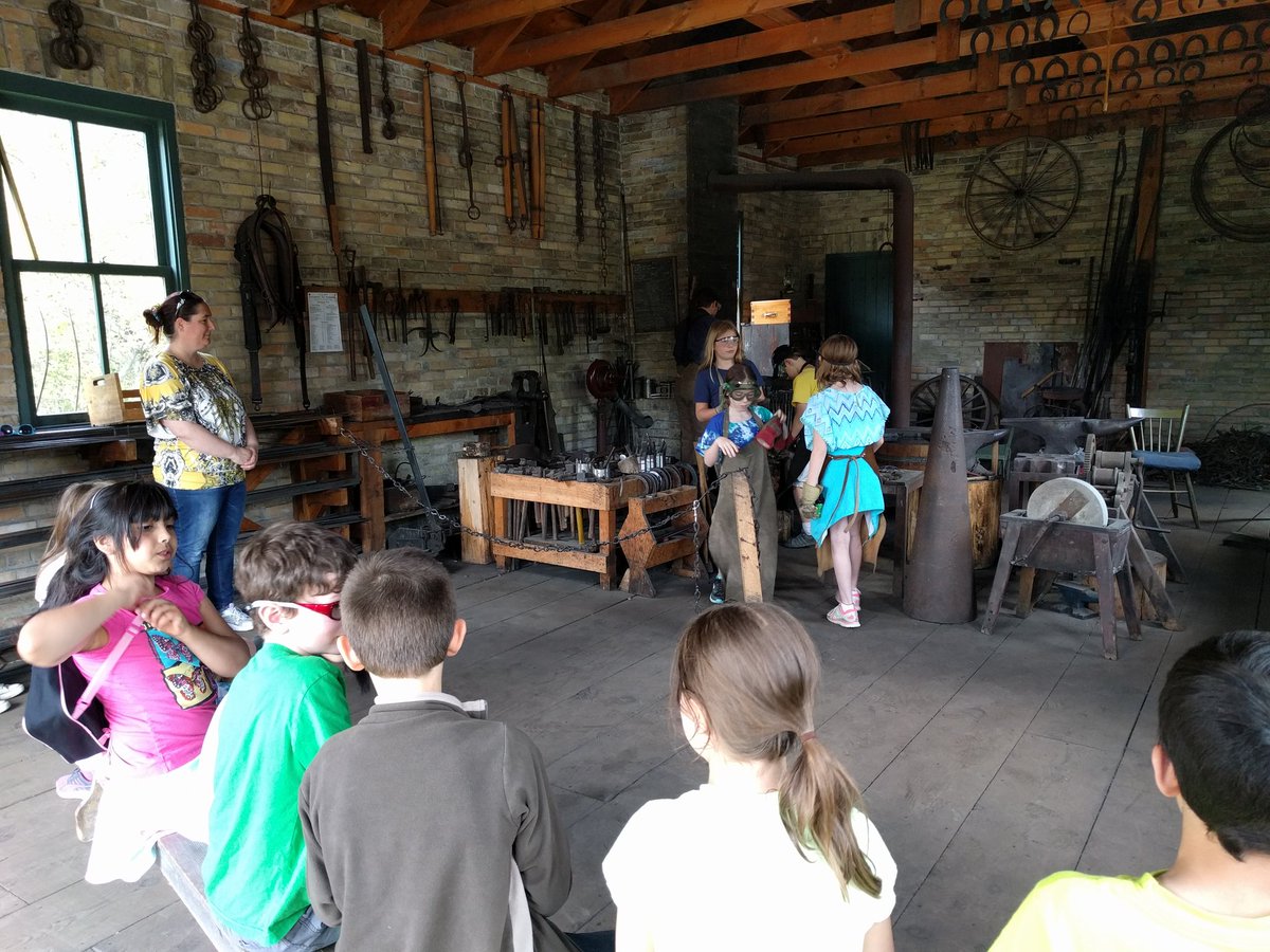 classwithsmith's tweet photo. Things are heating up! @WRegionMuseum #LexVisitsFun https://t.co/jGNXQUFRwS