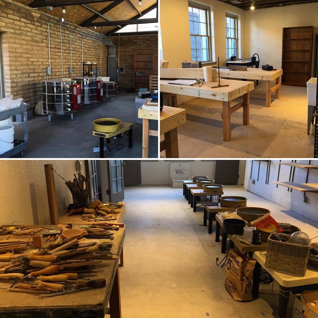JessRaeCrocker's tweet photo. Sneaky peaks at my new job @milagroartscenter . #ceramicstudio #getdirtymakeart (at Milagro Arts Center) https://t.co/TyNSCz9OYa