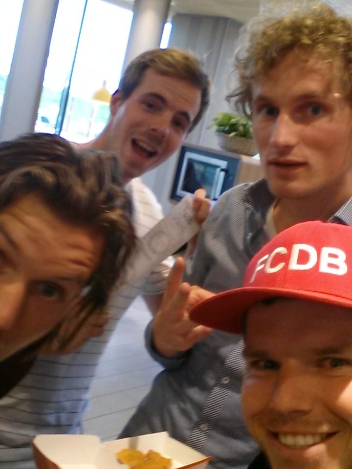FCdeBilt2's tweet photo. Op naar @fcdebilt 3 en de dubbel! #bekerkoorts TWEE on tour... https://t.co/I6AvW3QliB