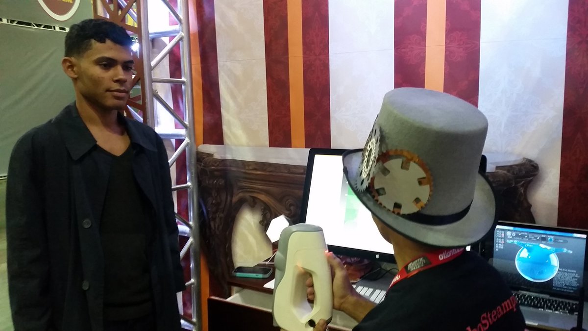 EIDA_UAGMGurabo's tweet photo. Turabo goes #steampunk. Pasa por nuestro booth para que te escaneamos en 3D. #Turabo3D #PRCC16 #prcomiccon https://t.co/abGUQEVLrt