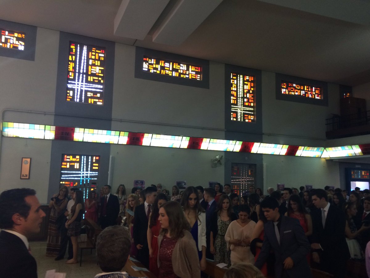 _lainmaculada's tweet photo. Graduación de 2º de Bachiller. Eucaristía https://t.co/1wkmiXoyrN