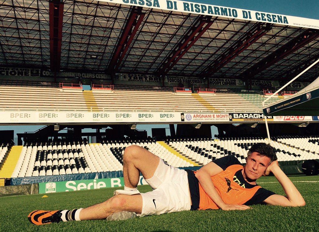 tizianaguerrucc's tweet photo. @BeneRiz #Kickoff2016FIGC e dopo il #KickOffTalk sul coraggio, tocca a loro, ai nostri giocatori,sempre sul pezzo. https://t.co/01bg4XgcZY