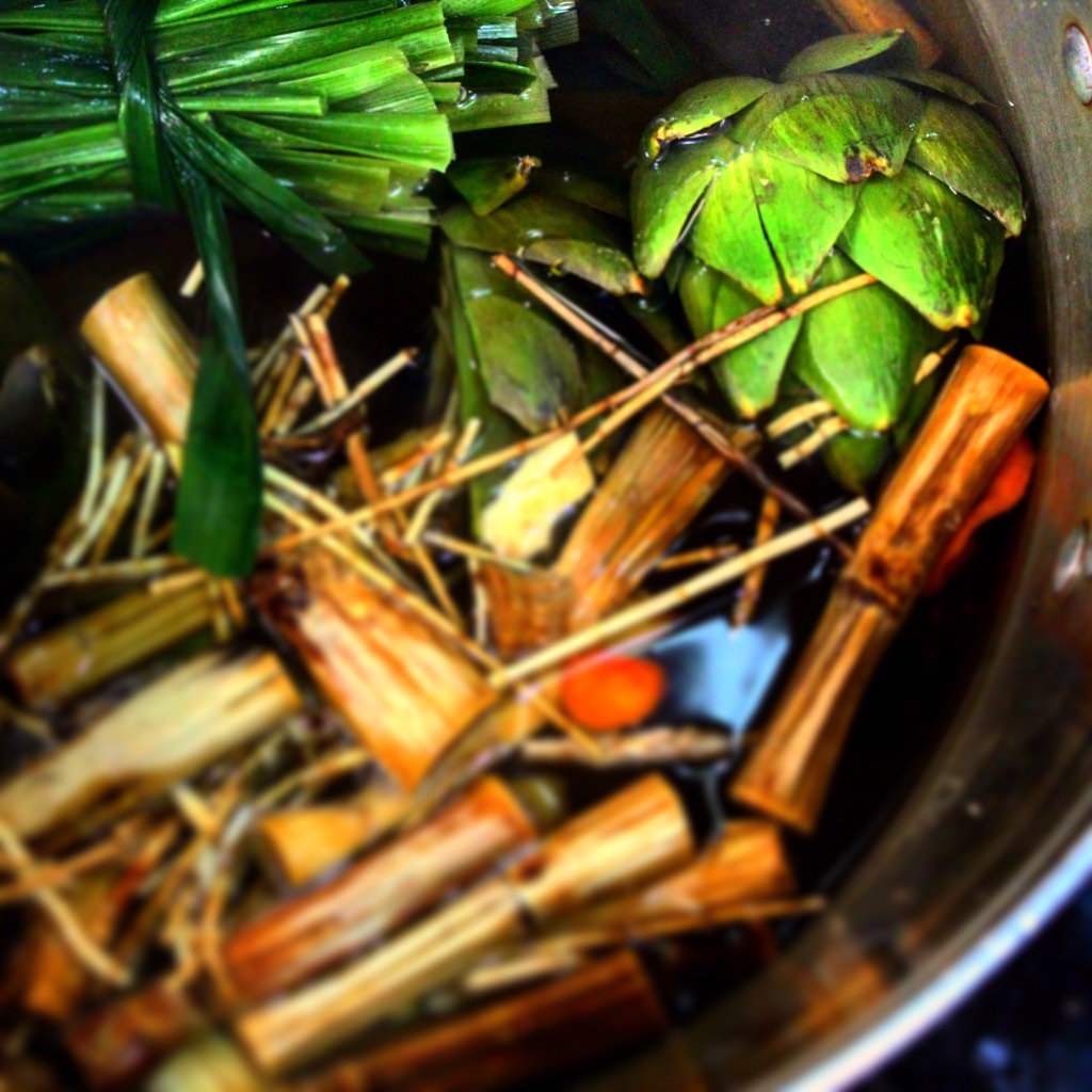 #artichoke pandan #tea <a href="/meconbistro/">Me. Con Bistro</a> 

#meconbistro #vietnamesefood 
#keepaustineatin #chef #cheftalk #truecooks