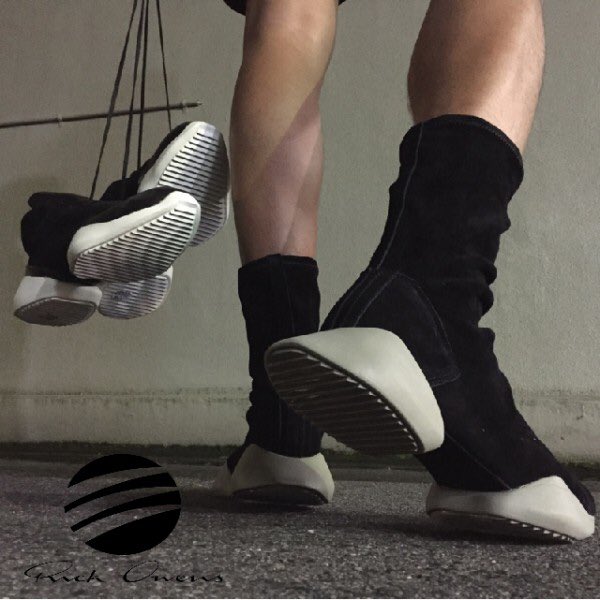 ruru_loyal's tweet photo. i want..👞
#rickowens #adidas https://t.co/TrrqGHdkM4