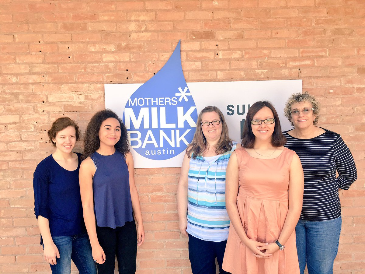 _castro_vanessa's tweet photo. The interns of Mother's Milk Bank on their presentation day! #ARSpride #juniorinternshipweek https://t.co/bz1h0KBvZN