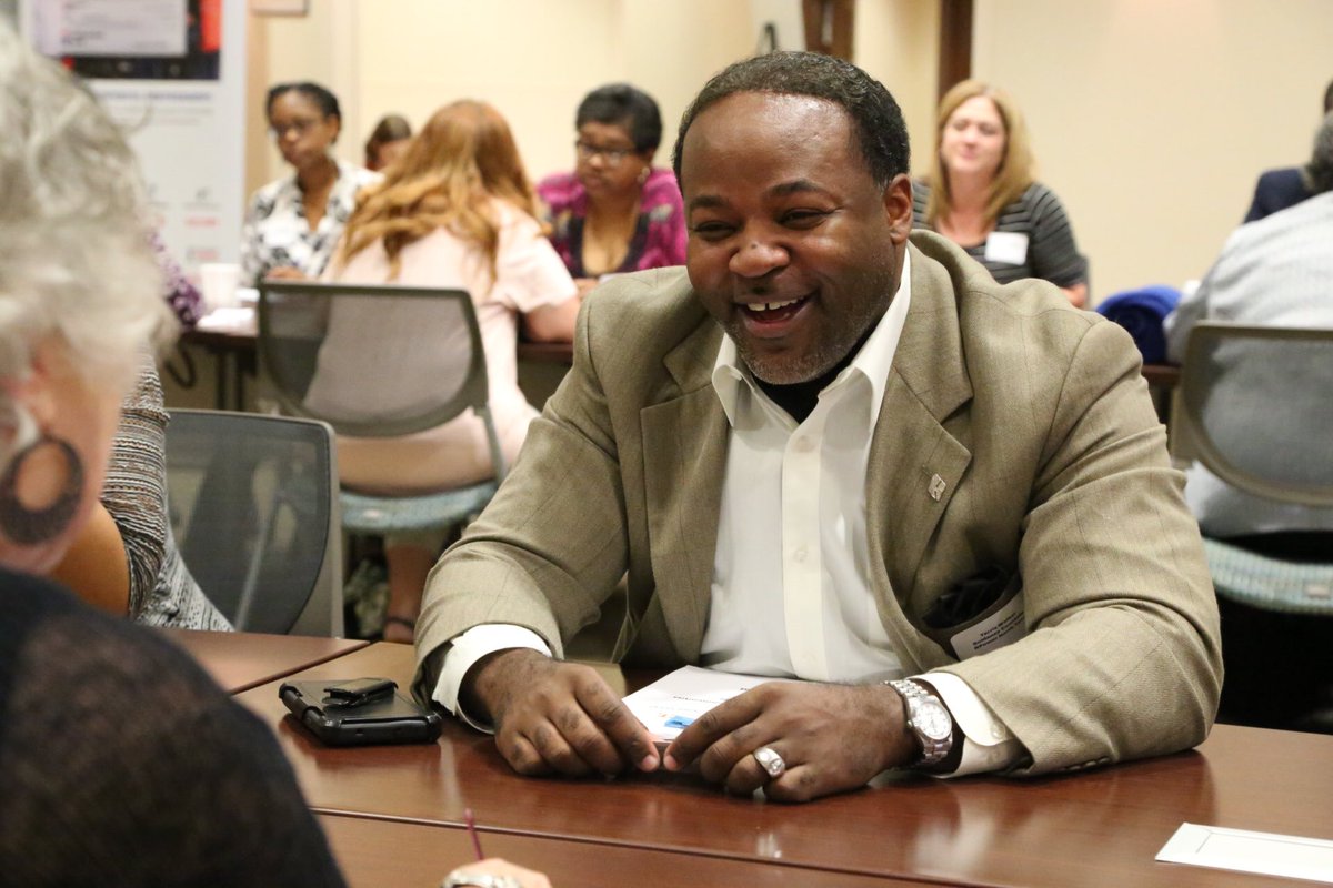 UnitedWayDallas's tweet photo. Proud to join fellow community leaders at #ChatConnectRepeat- building strong connections to tackle tough challenges https://t.co/CGjNpWL3Rk