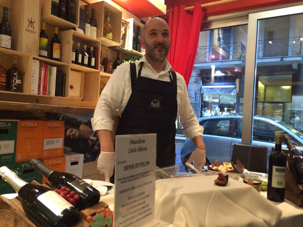 GB1269's tweet photo. #carloalbertomenini#enoteca07#verona#carne https://t.co/rQ1ln9HAs9