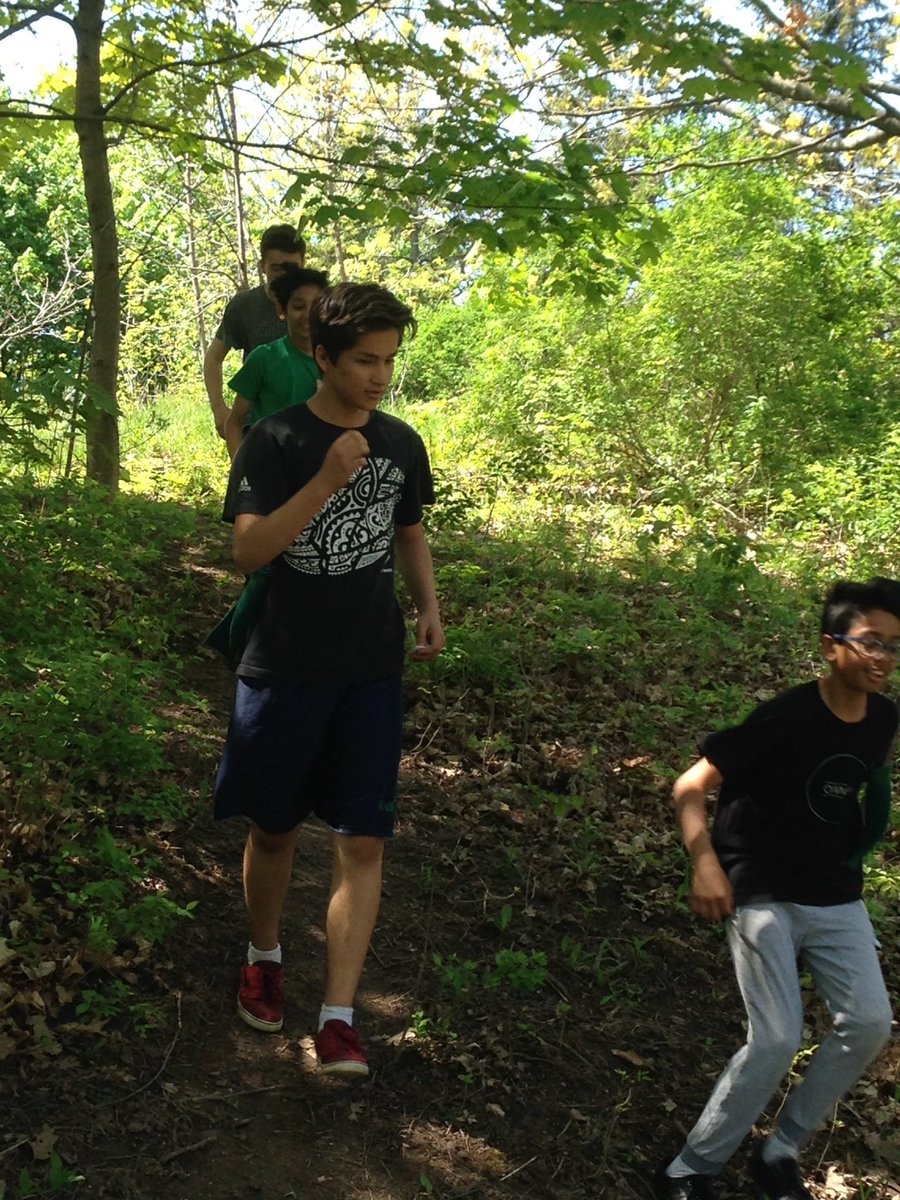 AdrianManickam's tweet photo. @ErindaleSS @srtrupp #ESSSCIENCE - Trophic Level Survival Game with the grade 9 science class. https://t.co/O4SUaBwBtq