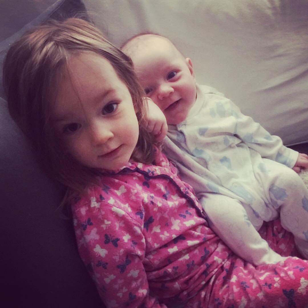 HurstLevine's tweet photo. #soinlove #sisterbrotherlove #familyiseverything #bestlife https://t.co/f3NEZvrAzd