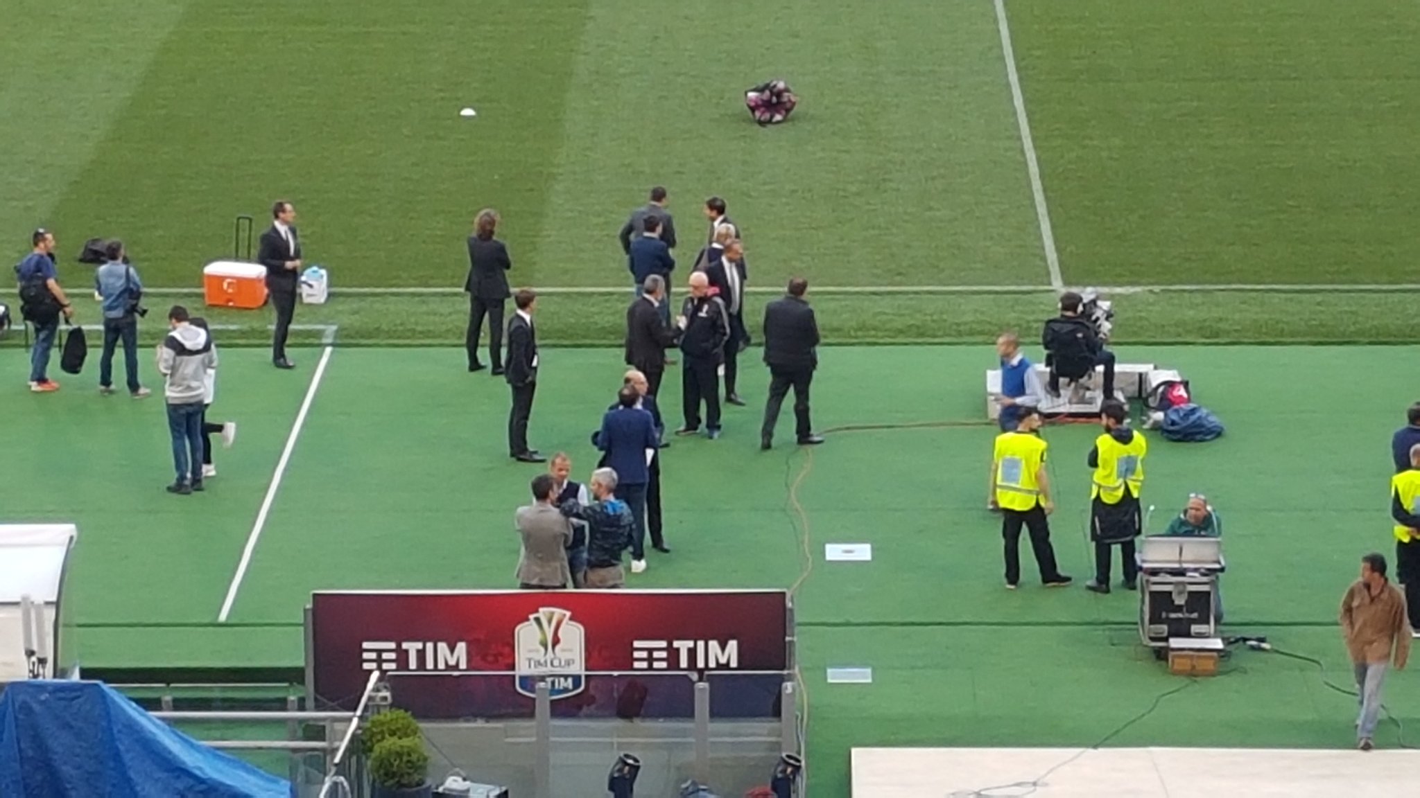 Ci6ujugXAAIYpKG.jpg:large