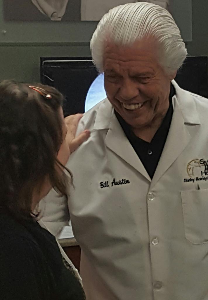 helpforringing's tweet photo. Bill Austin, Founder of Starkey,, sharing the gift of hearing with Dr. Lisa Evans-Smith. Priceless! #starkeysummit https://t.co/JiY8JYQfWN