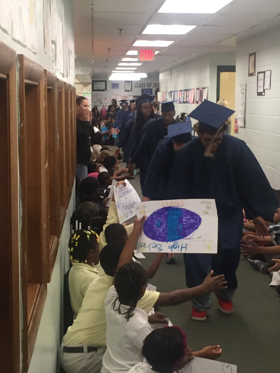 colman_dj's tweet photo. MES Lions got to see what finishing your program of study looks like! #CSDHS2016GRAD
@DrHenryVWagner @Eduk8n https://t.co/FYhWR0GZ3L