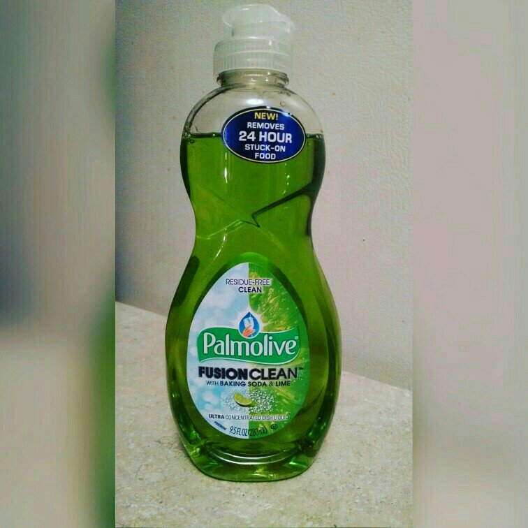AlainaAddiction's tweet photo. I wouldn't usually rave about a dish soap, but this stuff is seriously amazing. #PalmoliveFusion @Influenster https://t.co/uulphuUnJH