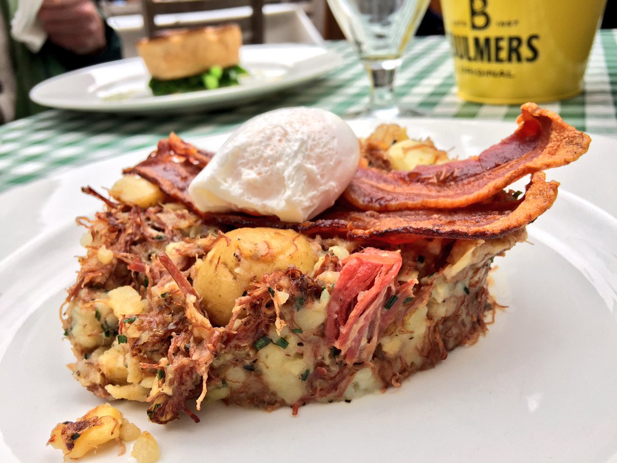 ilovemcrchris's tweet image. Still in a bit of a gin comer from last night so I opted for a hearty corned beef hash @chophouseToms #cottonwool