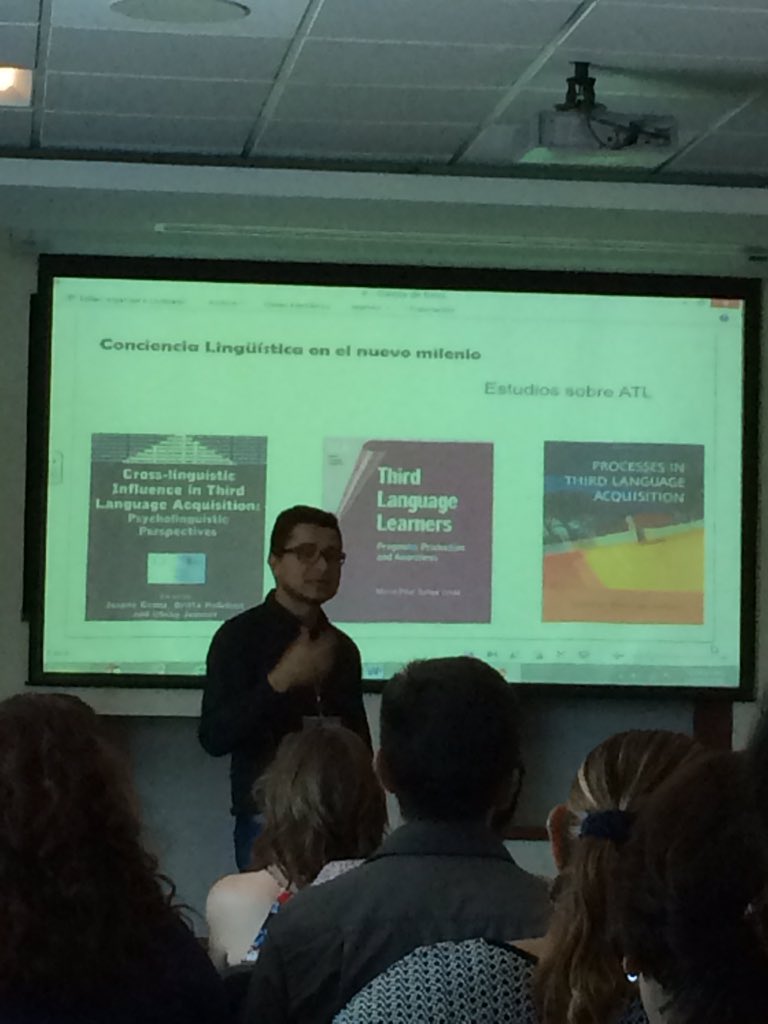 Nayeli Becerra (@becerranayeli) on Twitter photo Aprendizaje de una Tercera Lengua, Conciencia Lingüística, muy interesante en #FIID <a href="/ColmenaresGdl/">Colmenares</a> Aprendizaje de una Tercera Lengua, Conciencia Lingüística, muy interesante en #FIID <a href="/ColmenaresGdl/">Colmenares</a>
