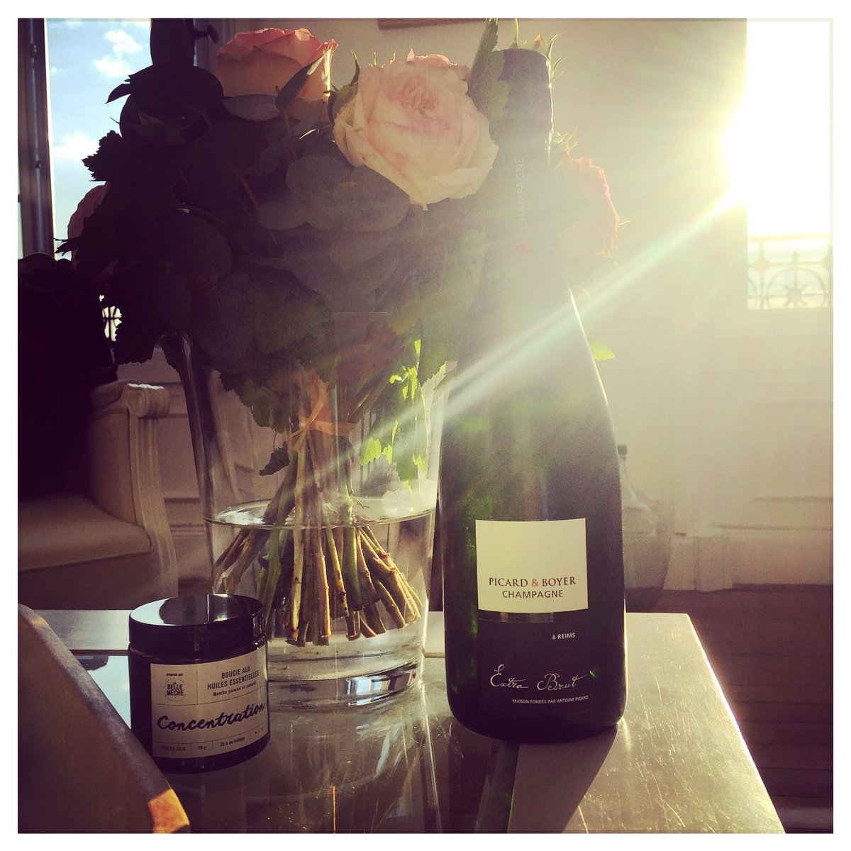 PicardBoyer's tweet photo. Happy friday #champagne #champagnepicardboyer #madeinfrance https://t.co/tkPJ7UzwF0