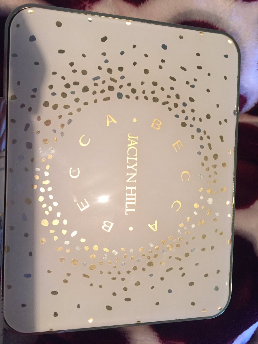 arco4833's tweet photo. @Jaclynhill  ITS HERE!!!!  🙌🏼🙌🏼 https://t.co/AebWBxaa0q