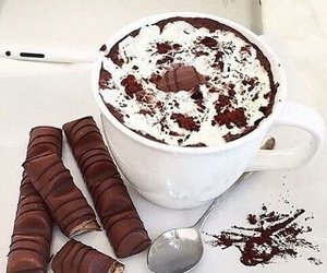 itsagirlgame's tweet photo. Chocolate is always a good idea ❤ https://t.co/ys4Hm0APXo