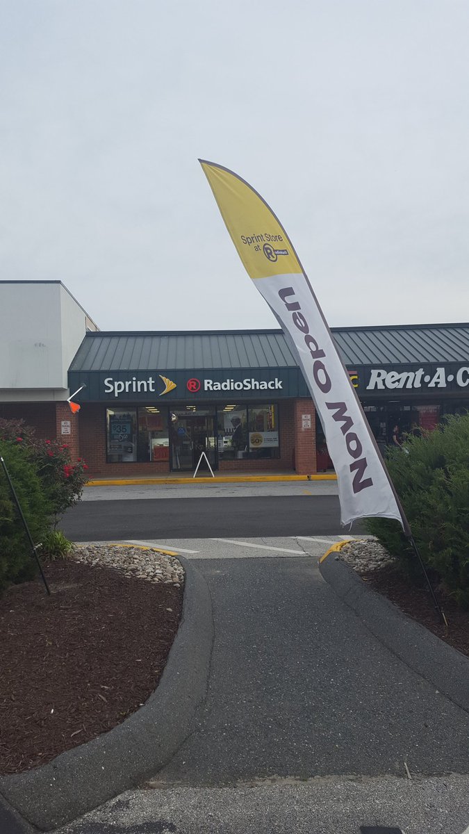 PMNavarria's tweet photo. SAS now open! #1team1dream #letsgo @shawnatspg @CrystalSwarr @TaVonatSPG @Ebrezzy6 @KTBmore_spg https://t.co/gxw195JHoV