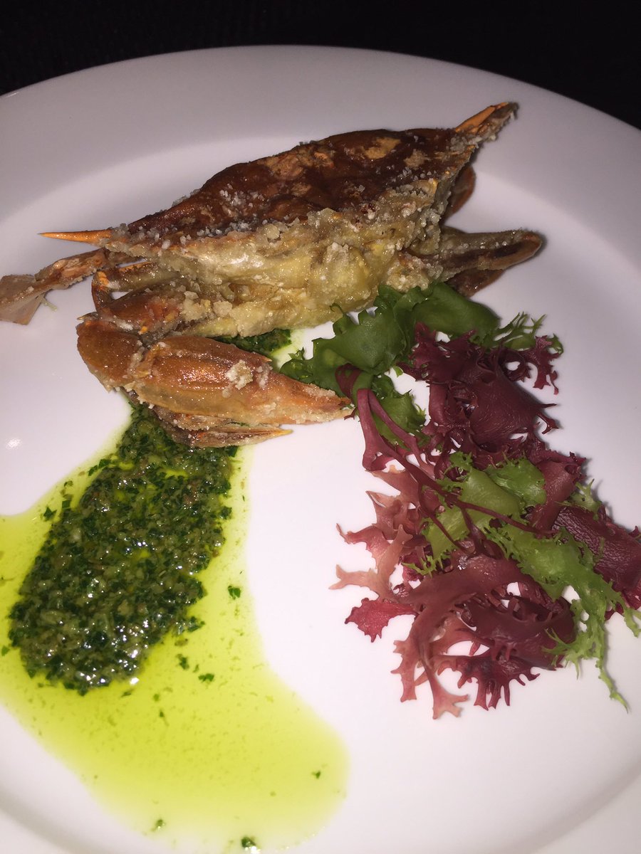 concessionroad's tweet image. #softshell #crab #season returns to #stclairwest #toronto #longweekend @JoannaSable @VillageLivinMag @PeterXBoyd