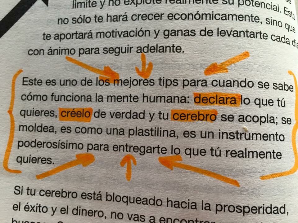dgledesma's tweet photo. Hay libros que no informan sino transforman!! @JurgenKlaric @BiiAlab #neuroventas #emprendedor @mbockz https://t.co/jVI01BWZIR