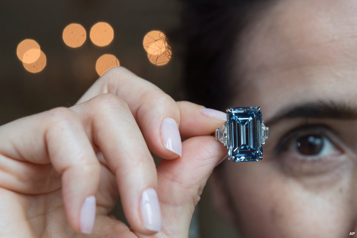 ABC's tweet photo. "Oppenheimer Blue" diamond sets record for most expensive diamond ever sold at $57.6 million https://t.co/NZ6xik38Sl https://t.co/NUxWIAvupy